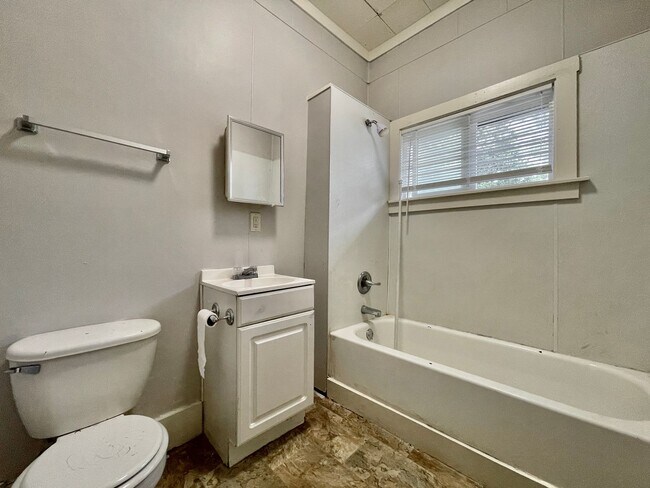 Photo - 2337 Peck St Unit #2