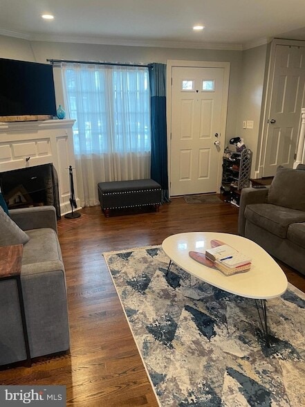 Photo - 703 Chetworth Pl