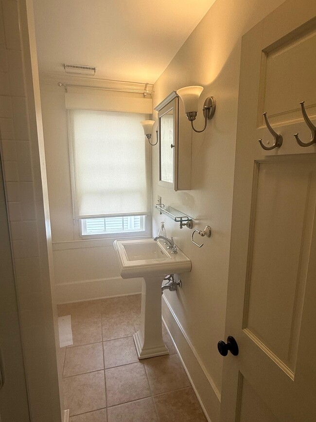 Photo - 72-74 Jefferson St