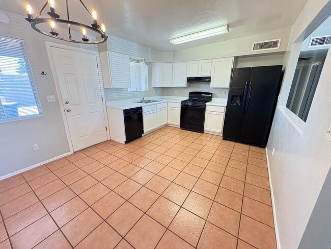 Photo - $799 MOVE IN SPECIAL!! Beautiful 3 bedroom, 2 bath Town Home Available!!!