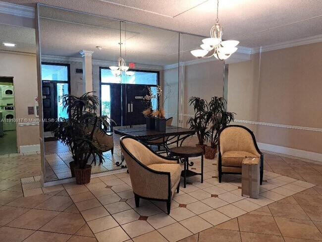 Photo - 500 Executive Center Dr Unit 3N