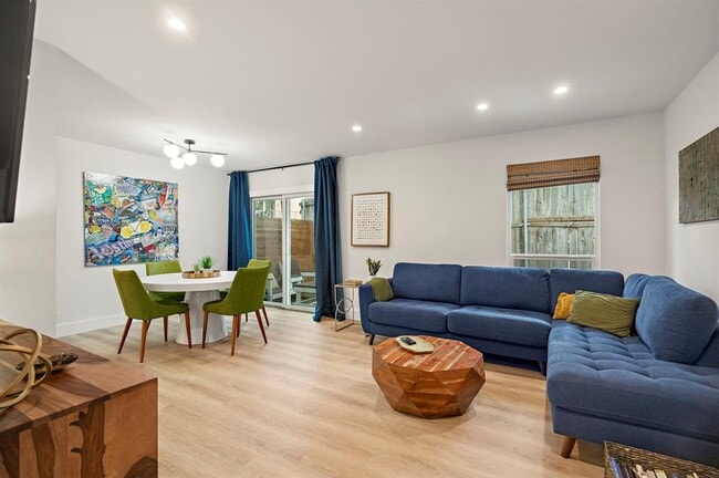 Photo - 1206 Hollow Creek Dr Unit 3