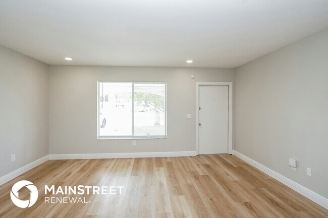 Photo - 1197 Topliff Cir NE