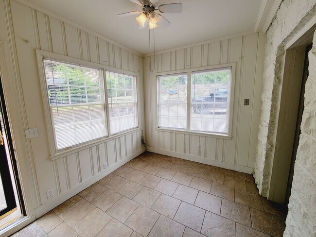 Photo - Carriage House for Rent in Hoover, Alabama