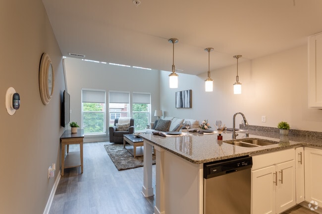 2BR, 2BA