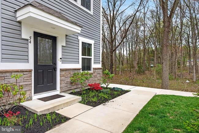 Photo - 54 Sidney Ln