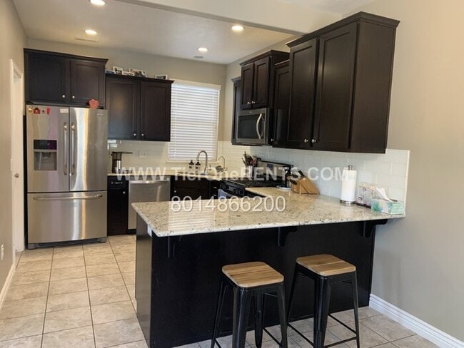 Photo - This property offers a NO DEPOSIT option available for qualified renters!
