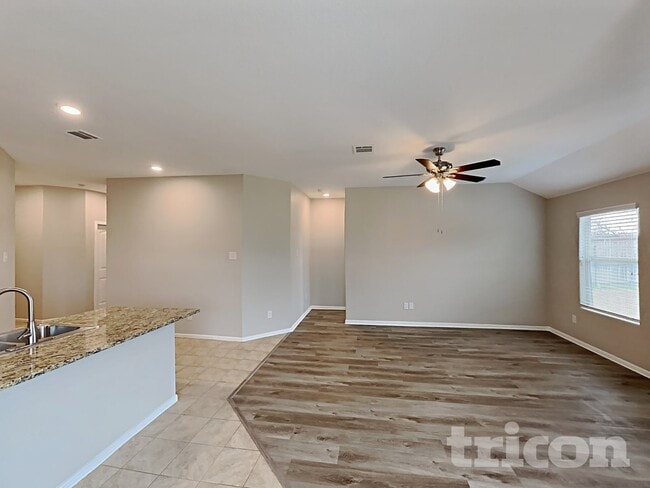 Photo - 7904 Mosspark Ln