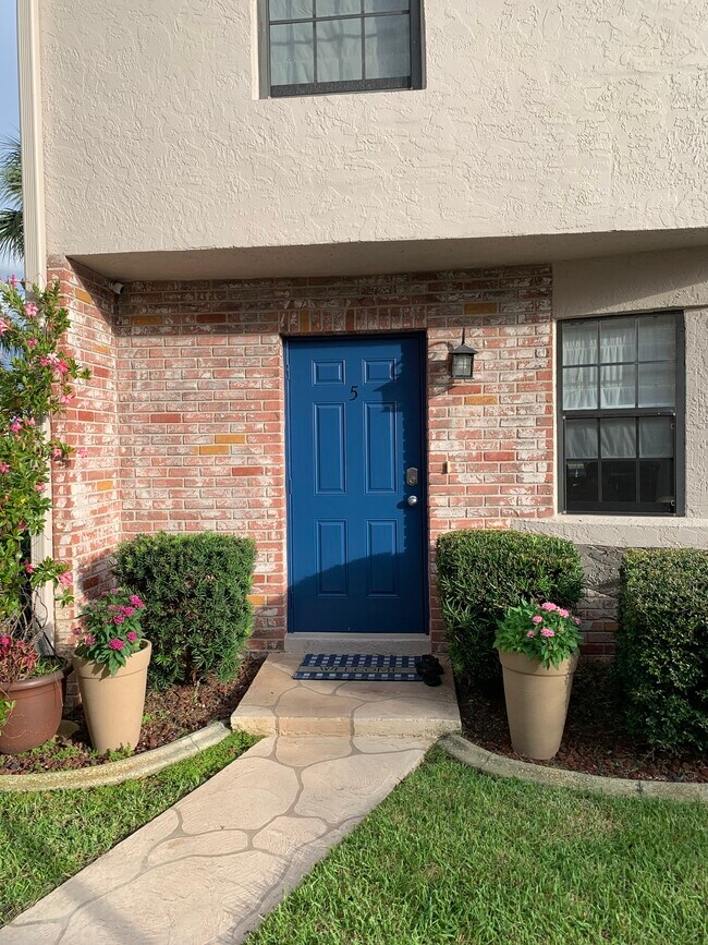 Photo - 3335 Purple Martin Dr Unidad 5