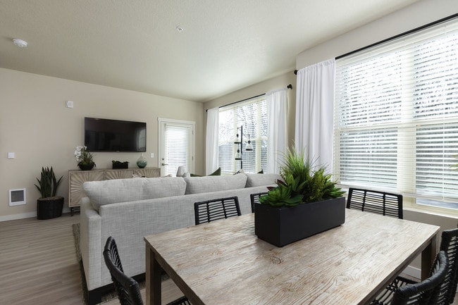 Photo - Bethany West