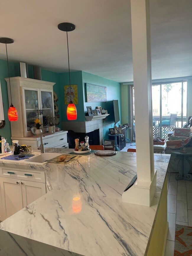 Photo - 2 Bedroom, 1 ba. Luxury Penthouse Ocean vi...