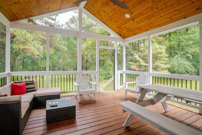 Photo - Room in House on Sandy Pines Dr