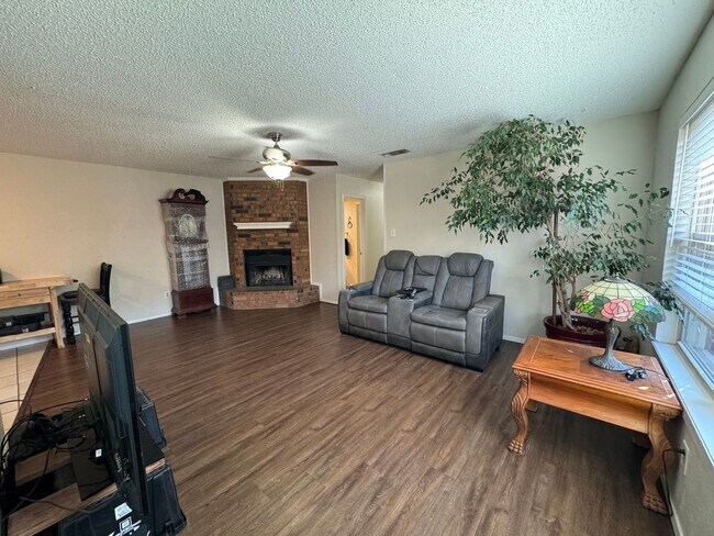 Photo - 7515 Avenue W Unit B