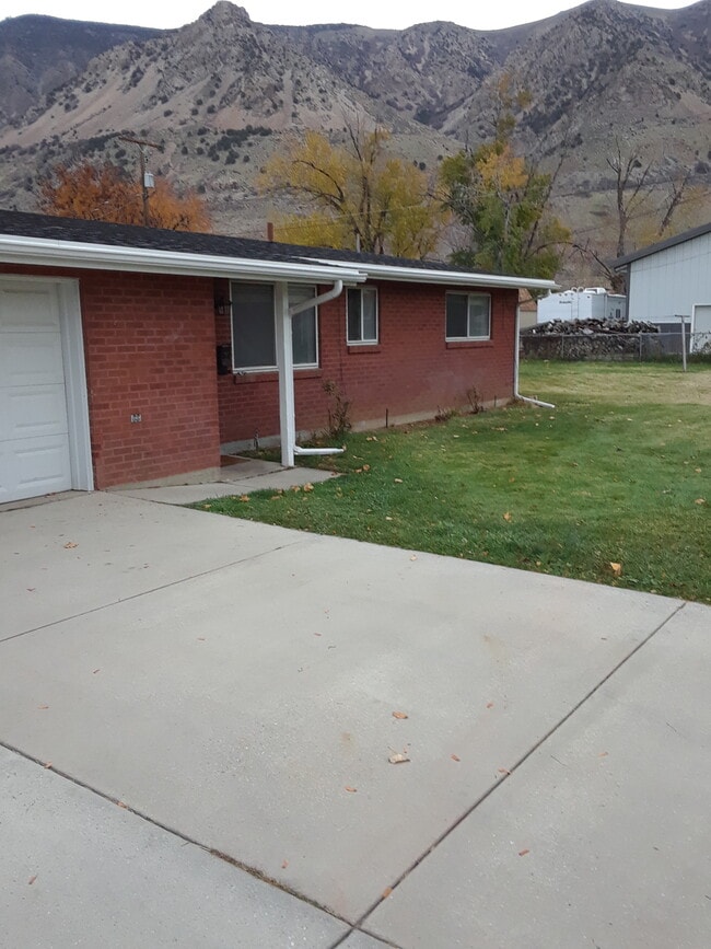 638 N 400 E Unit 638 N 400 East