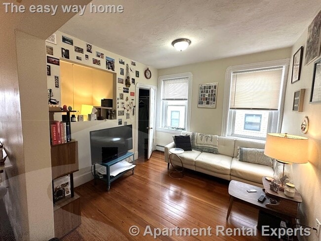 Photo - 1056 Cambridge St Unit #4R