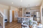 3BR, 2.5BA - 1,655F