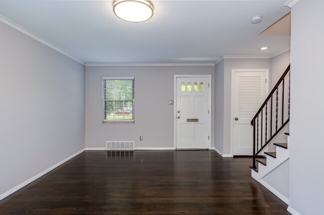 Photo - 229 W Washington Ave Unit 229