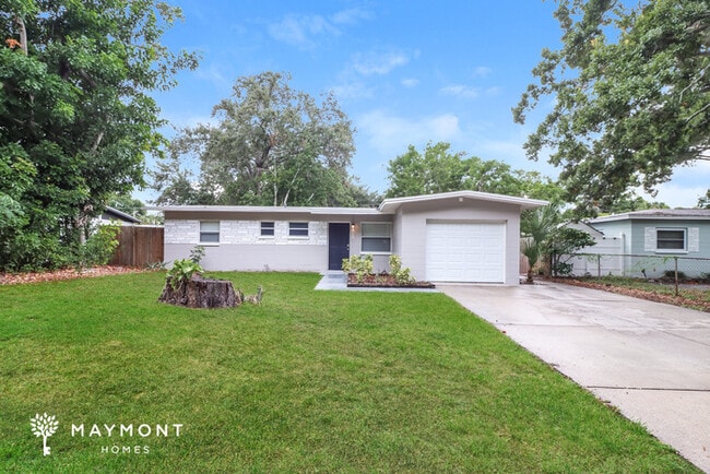 Building Photo - 5624 92nd Terrace N