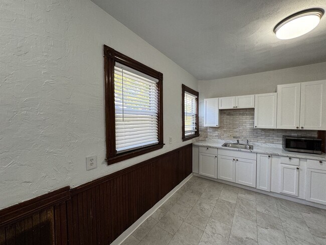 37 Columbus Ave Unit 2