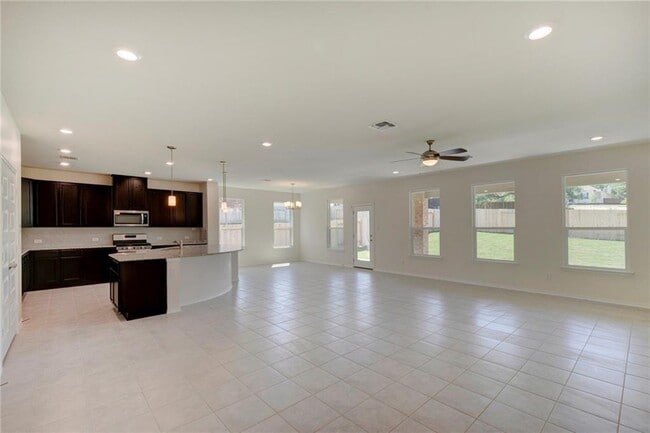 Photo - 3105 Maurine Dr