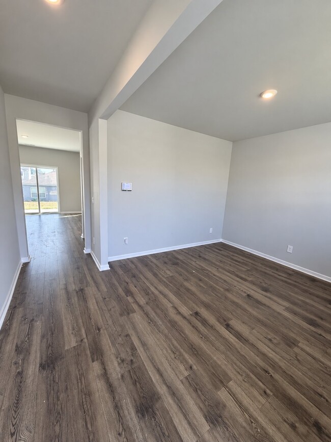 5003 Benelli Dr