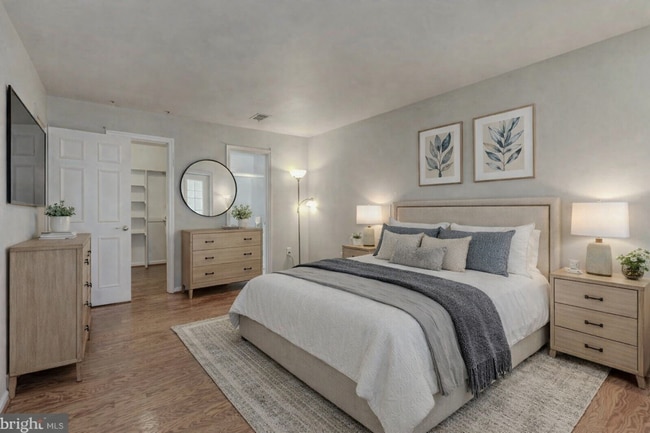 Photo - 13119 Shadyside Ln Unidad Germantown Beauty