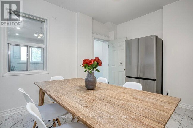 Photo - 151 Broadview Ave