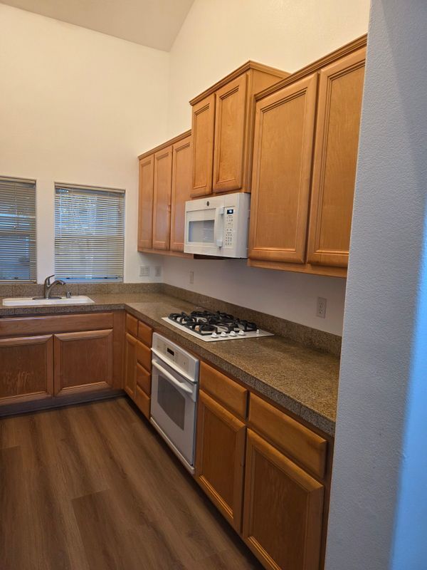 Photo - 426 Matteri Cir