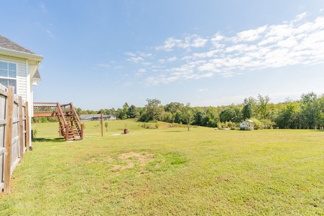 Building Photo - Coming soon!! Harrison Home with Finished Basement & Scenic Views