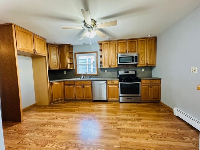 Photo - 126 W 25th St Unidad 2