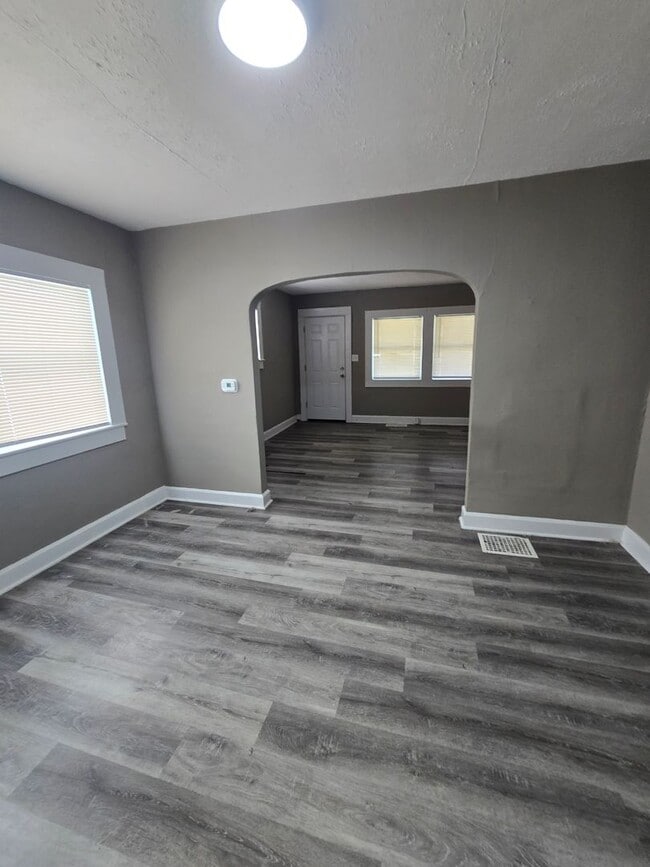Photo - Spacious One Bedroom Duplex Near E. Michigan and Emerson