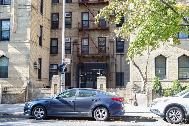 Photo - 5100 15th Ave