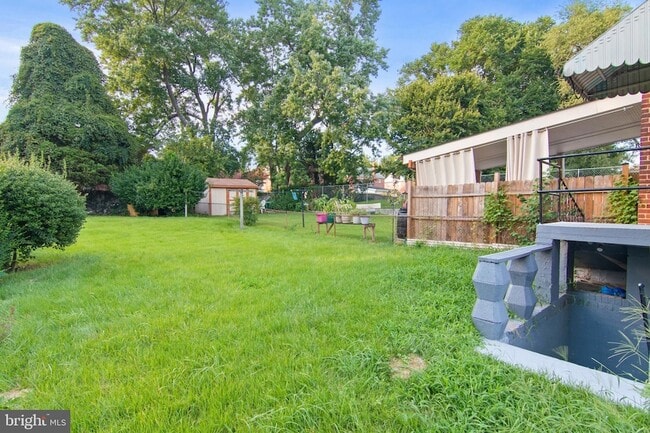 Photo - 2022 Oliver St