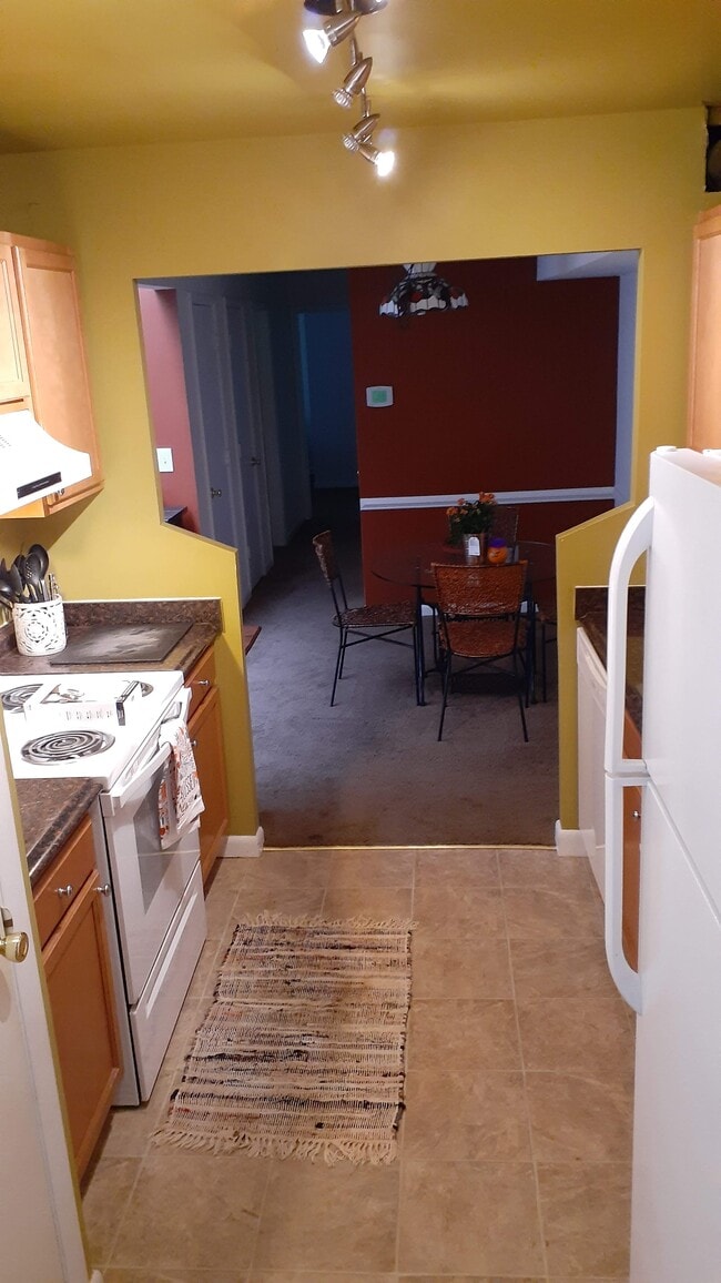 Building Photo - 2115 Turtle Run Dr Unit 2115 Turtle Run Dr #11