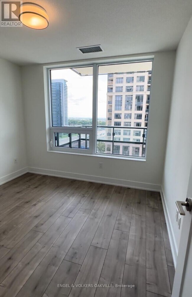 Photo - 10 Eva Rd Unité 1001