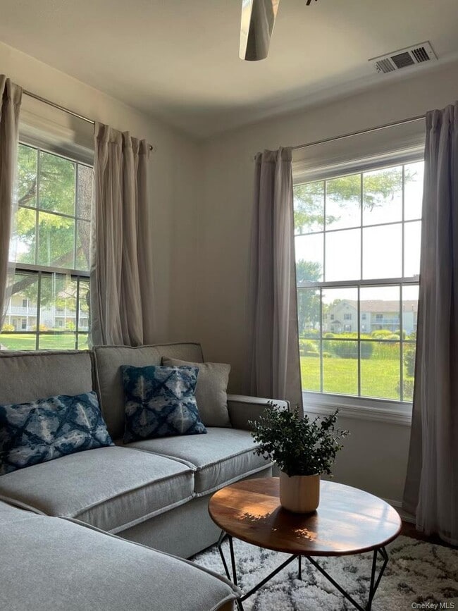 Photo - 208 Fairview Cir