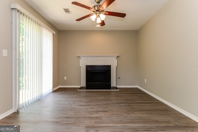 Photo - 2457 Northmill Ln