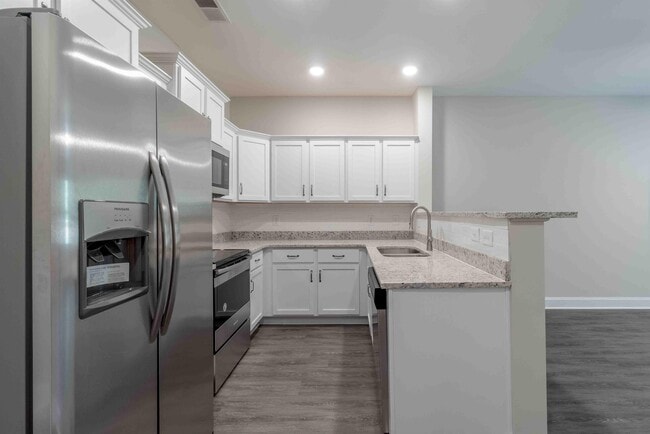 Photo - 275 Smithson Ln