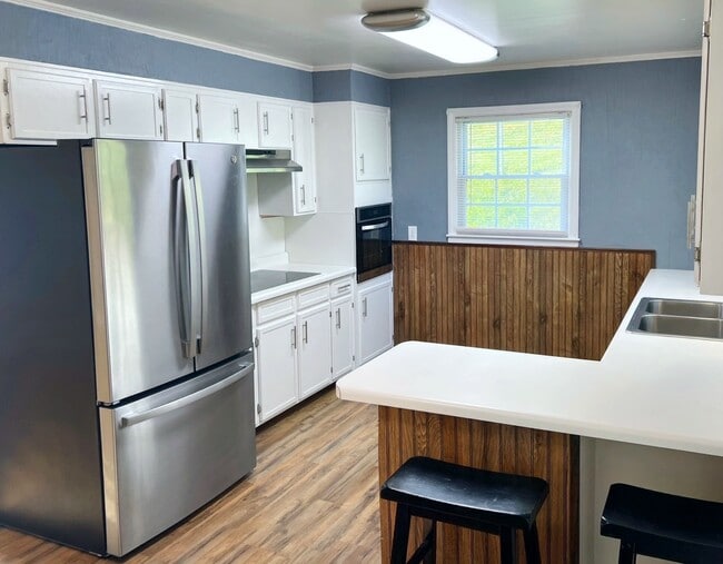 Building Photo - 403 Allen Ave Rental