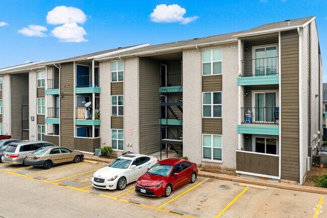 Building Photo - Victoria Park