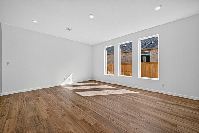 Photo - 11119 Poplar Tree Dr