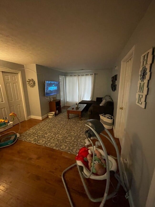 Photo - Cozy 2 bed unit available!