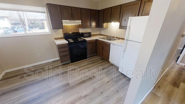 Photo - 357 Gahart Dr Unit 4