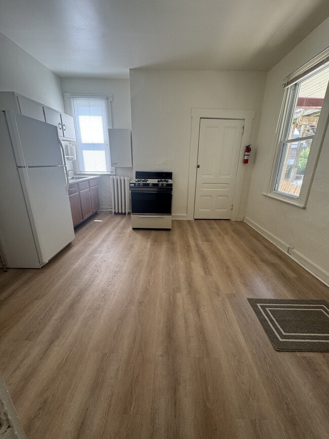 Photo - 310 3rd St