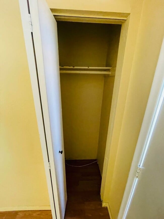 Photo - 330 E Corona Rd