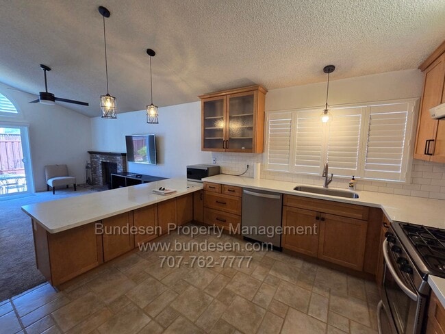 Photo - 1388 Miramonte Pl