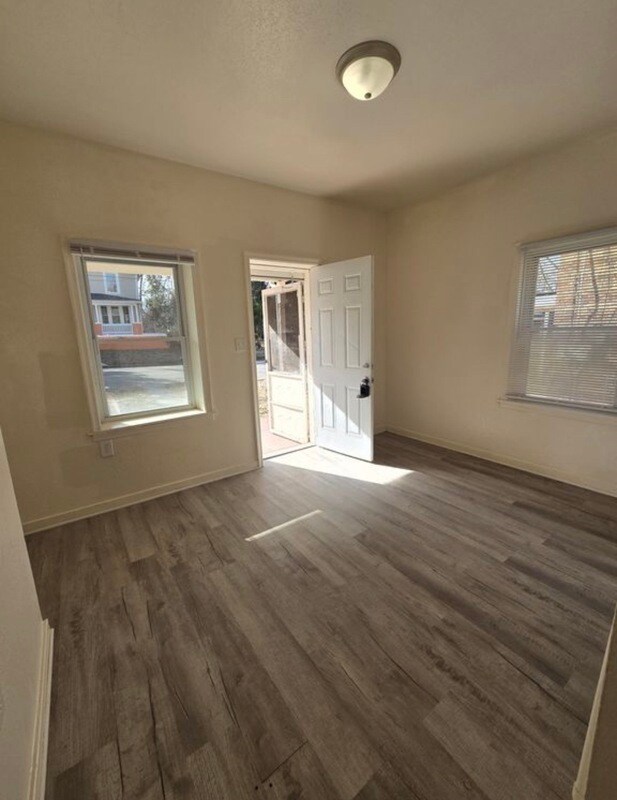 Photo - 663 Pegram St