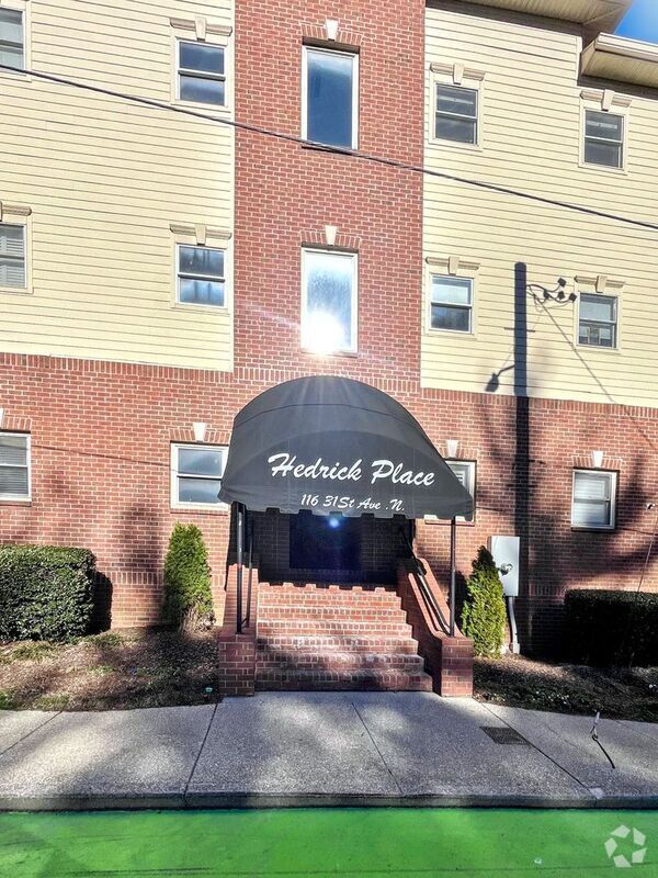 Building Photo - 116 31st Ave N Unit #302 Rental
