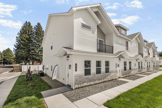 Cassiopeia Townhomes