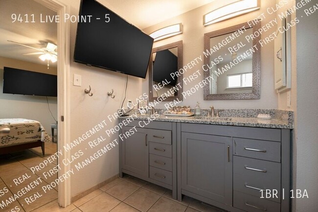 Photo - 9411 Live Point Unit 5